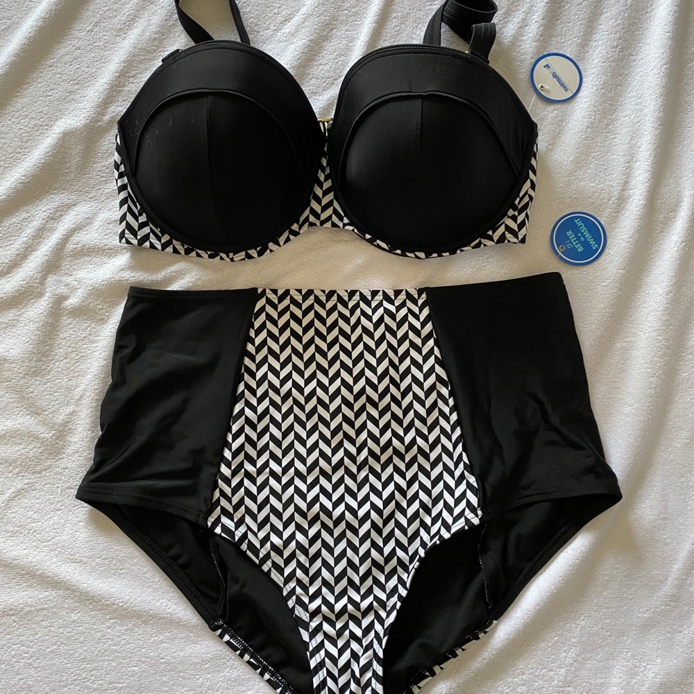 ✨NWT✨Swimsuits For All Chevron Bikini